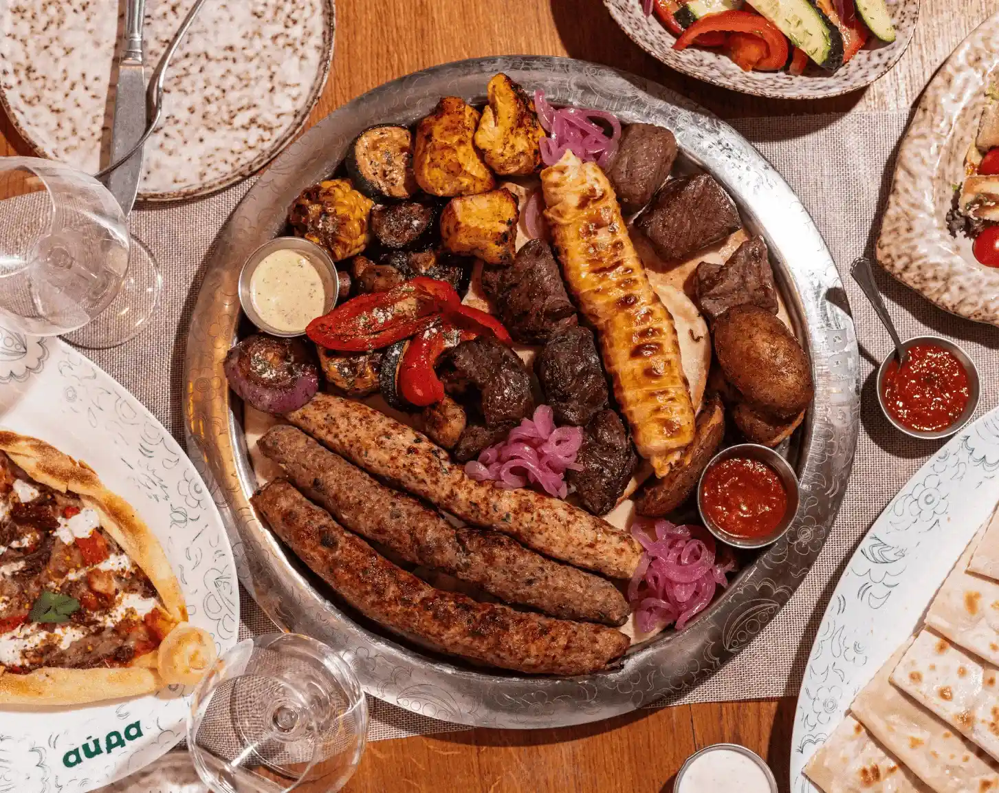 1246 грн/особу