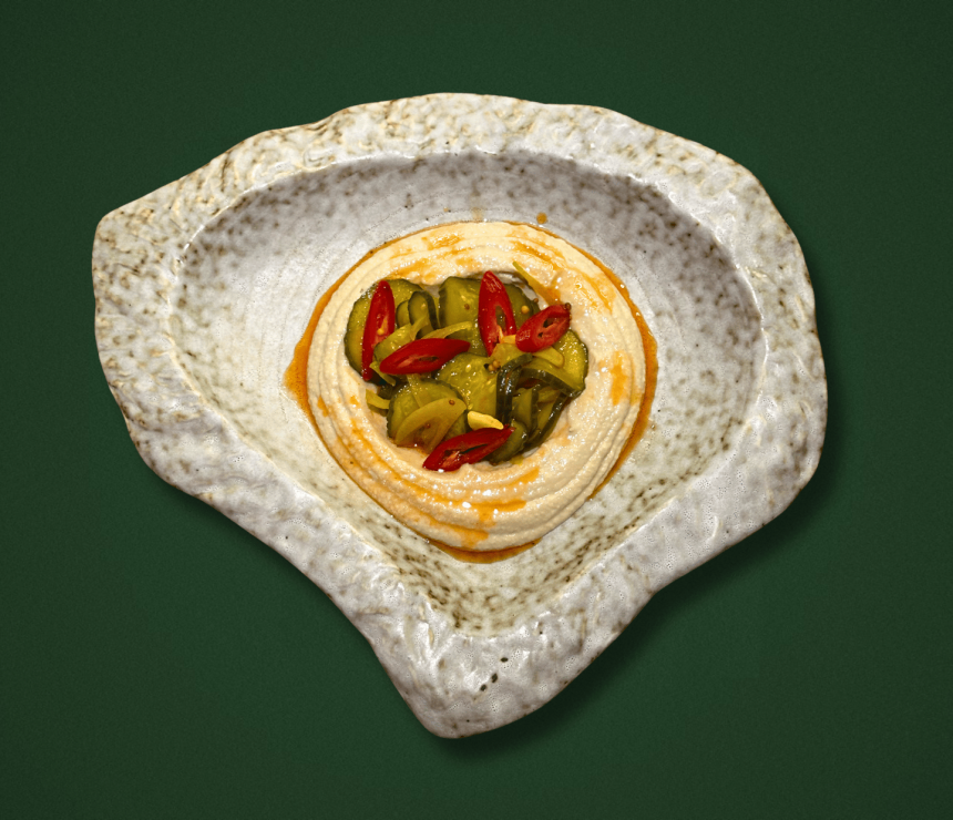 Хумус з маринованими овочами