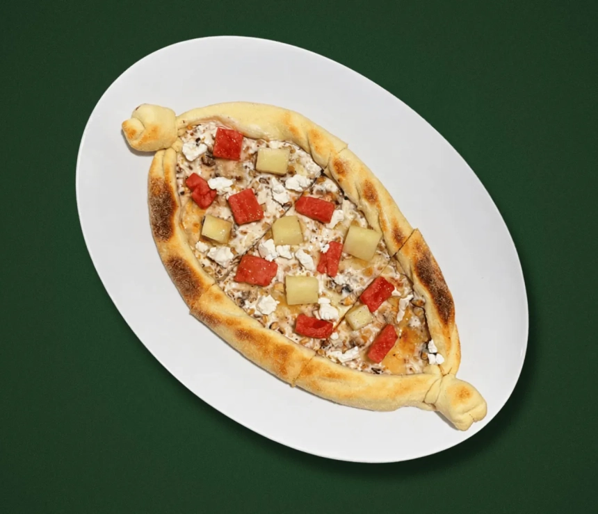 Pide with melon and watermelon
